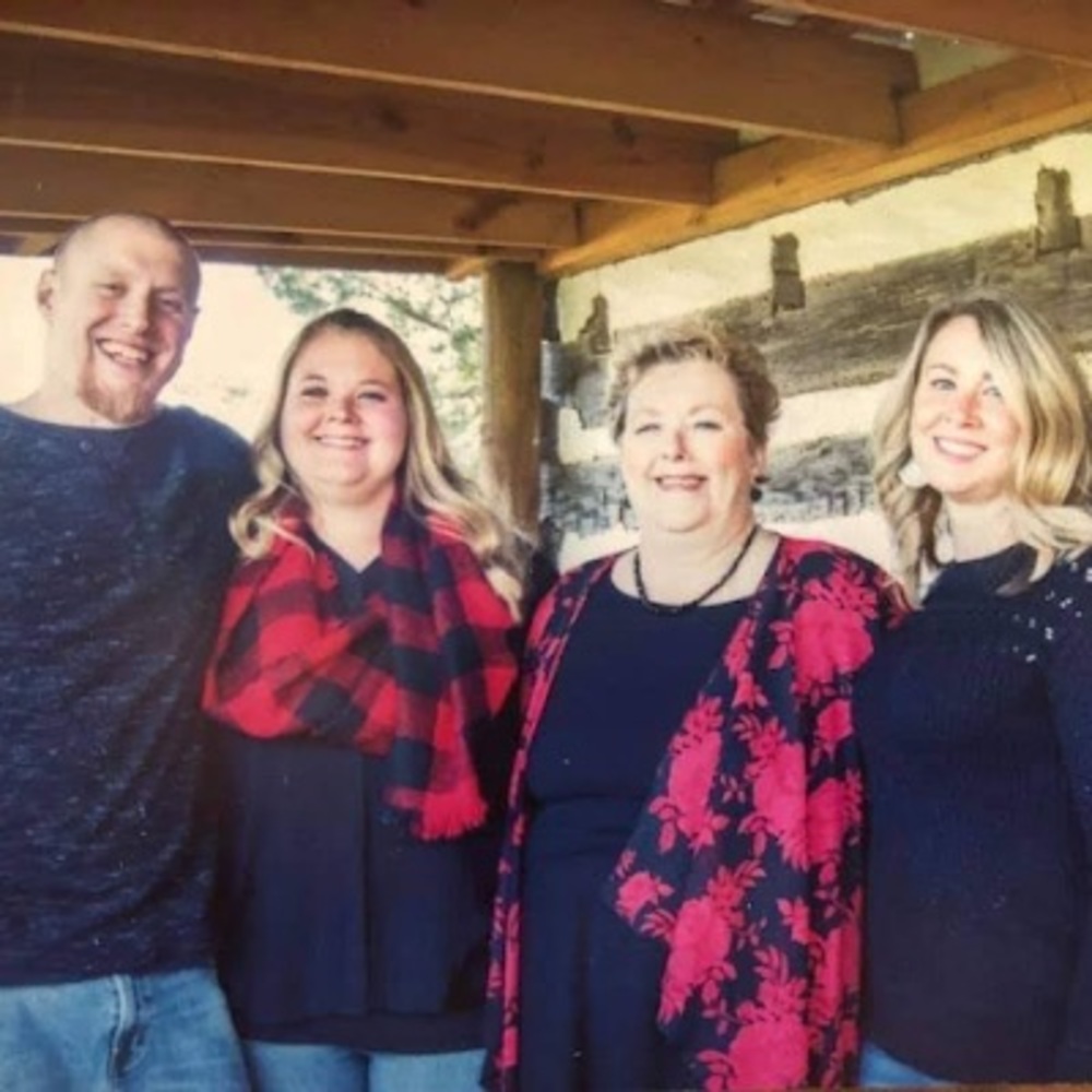 Meet your Posher, Pamela